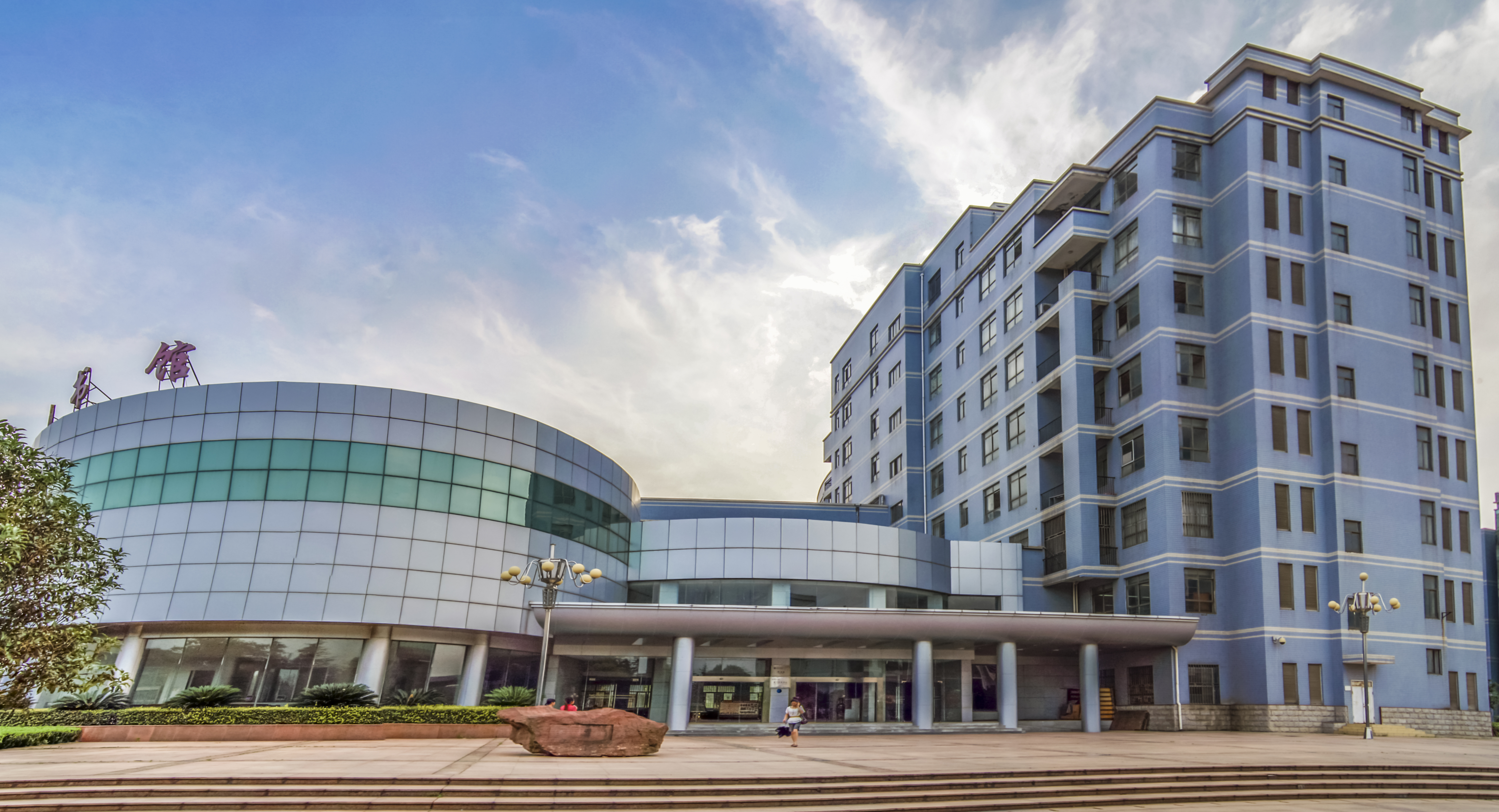 武汉工程大学招生信息网校园风采